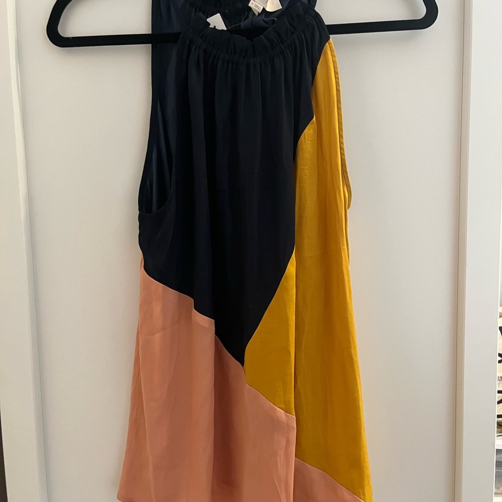 LOFT Colorblock Flowy Sleeveless Top Button closure ruffled collar size Small